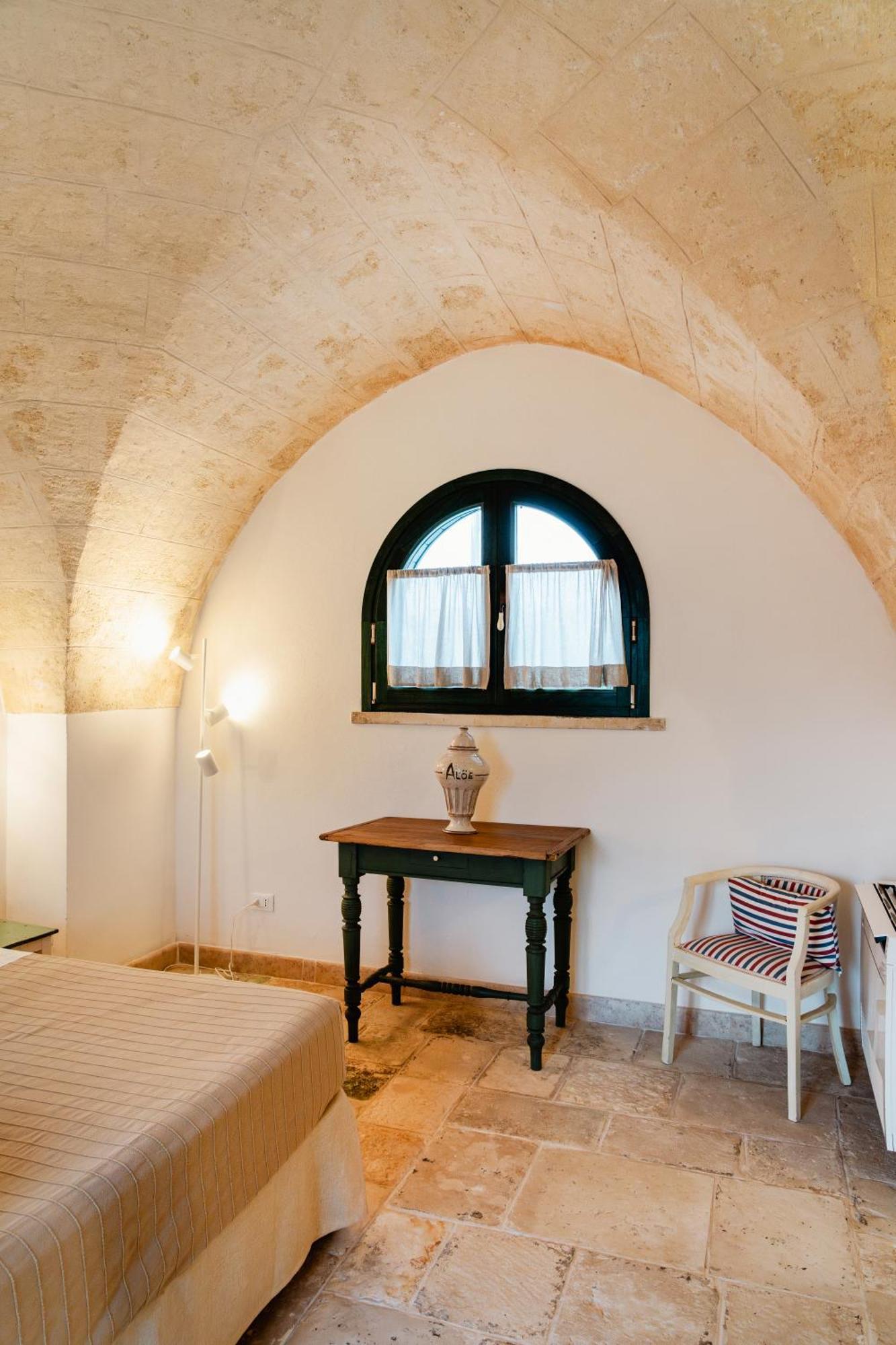 Masseria Gorgognolo Bed and Breakfast Ostuni Exterior foto