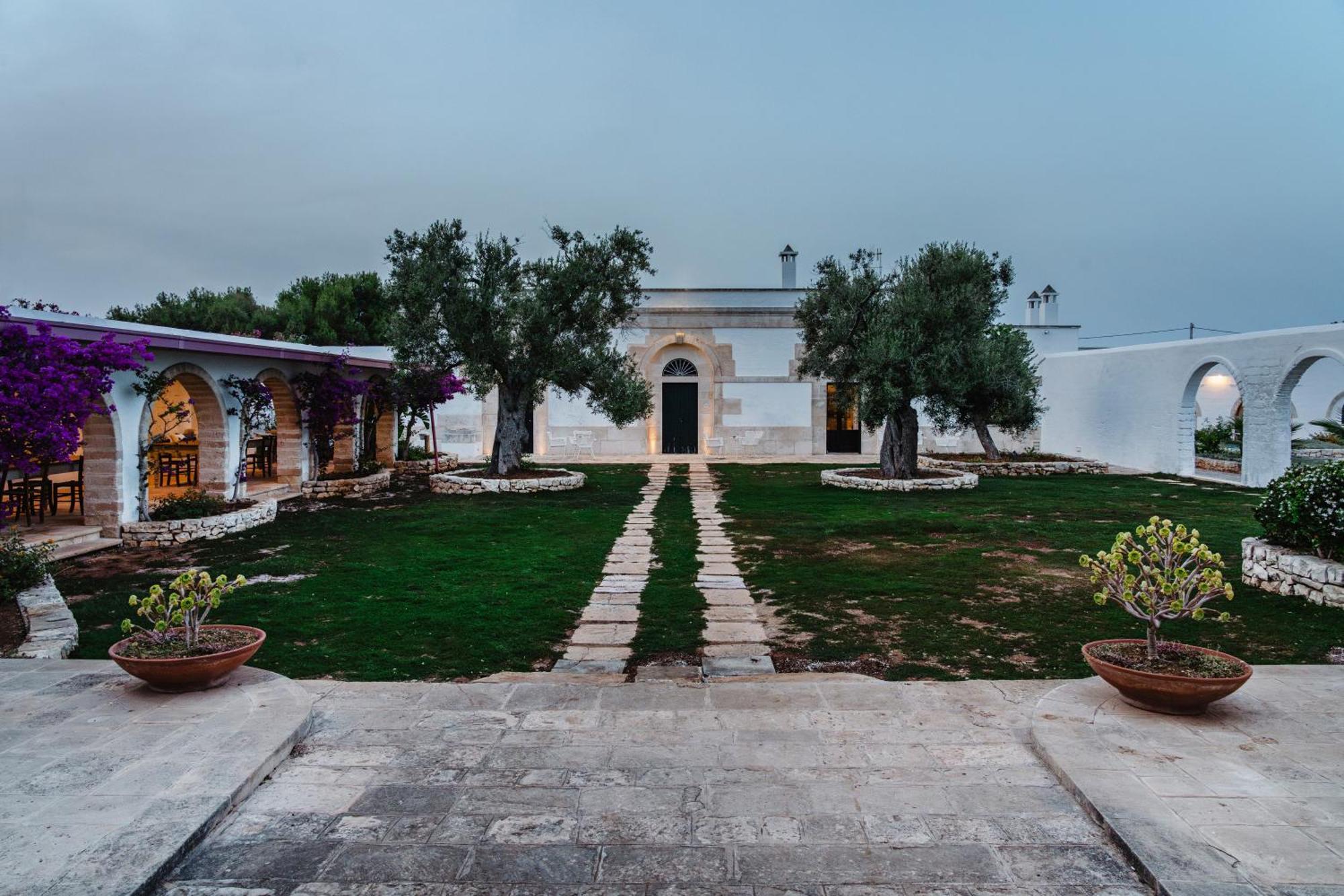 Masseria Gorgognolo Bed and Breakfast Ostuni Exterior foto