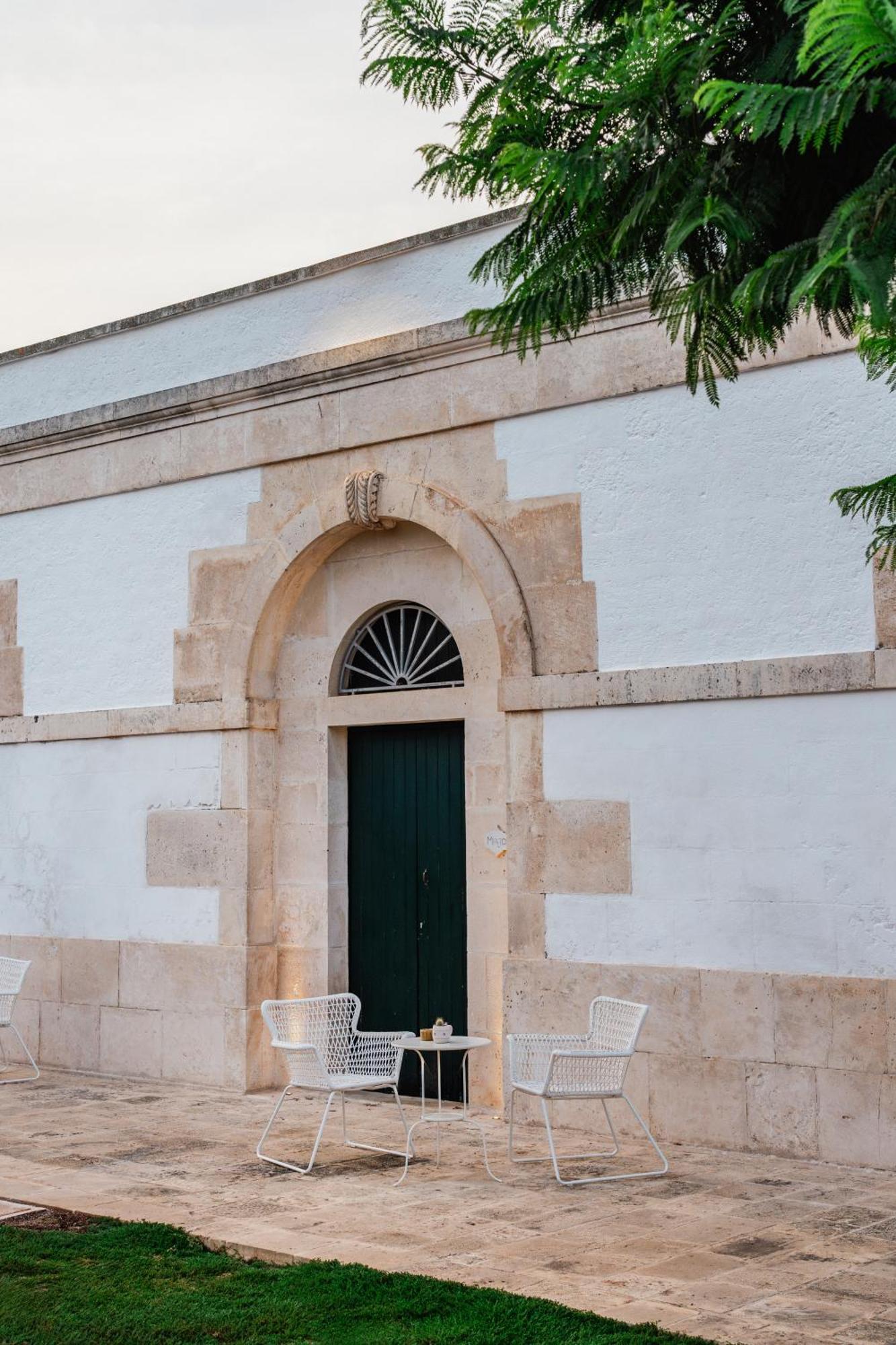 Masseria Gorgognolo Bed and Breakfast Ostuni Exterior foto